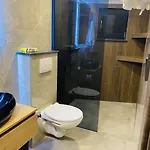 Luxury Andela Banjol